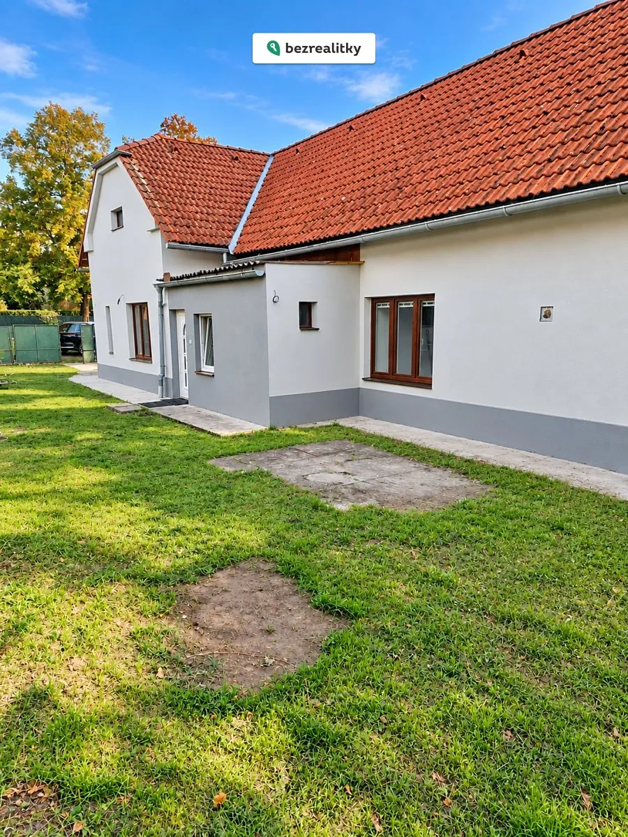 Prodej rodinného domu 228 m², pozemek 295 m²